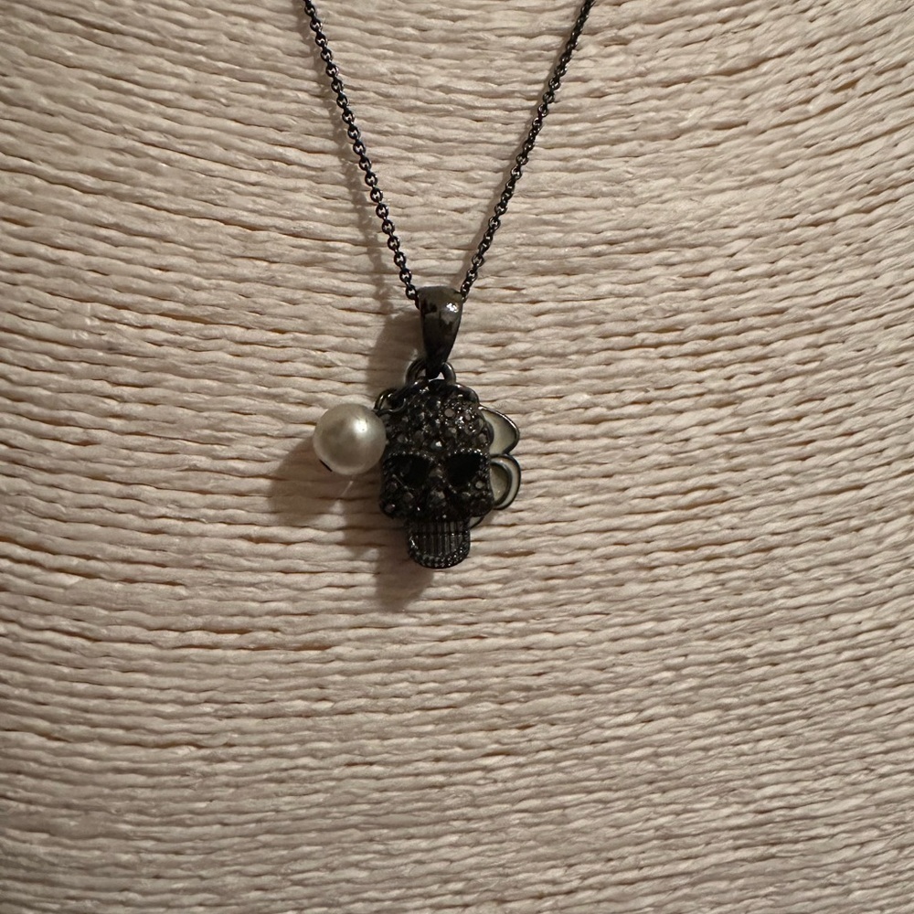 French Connection | Skull Pendant Necklace with Pearl and Flower Charms - Picture 3 of 5
